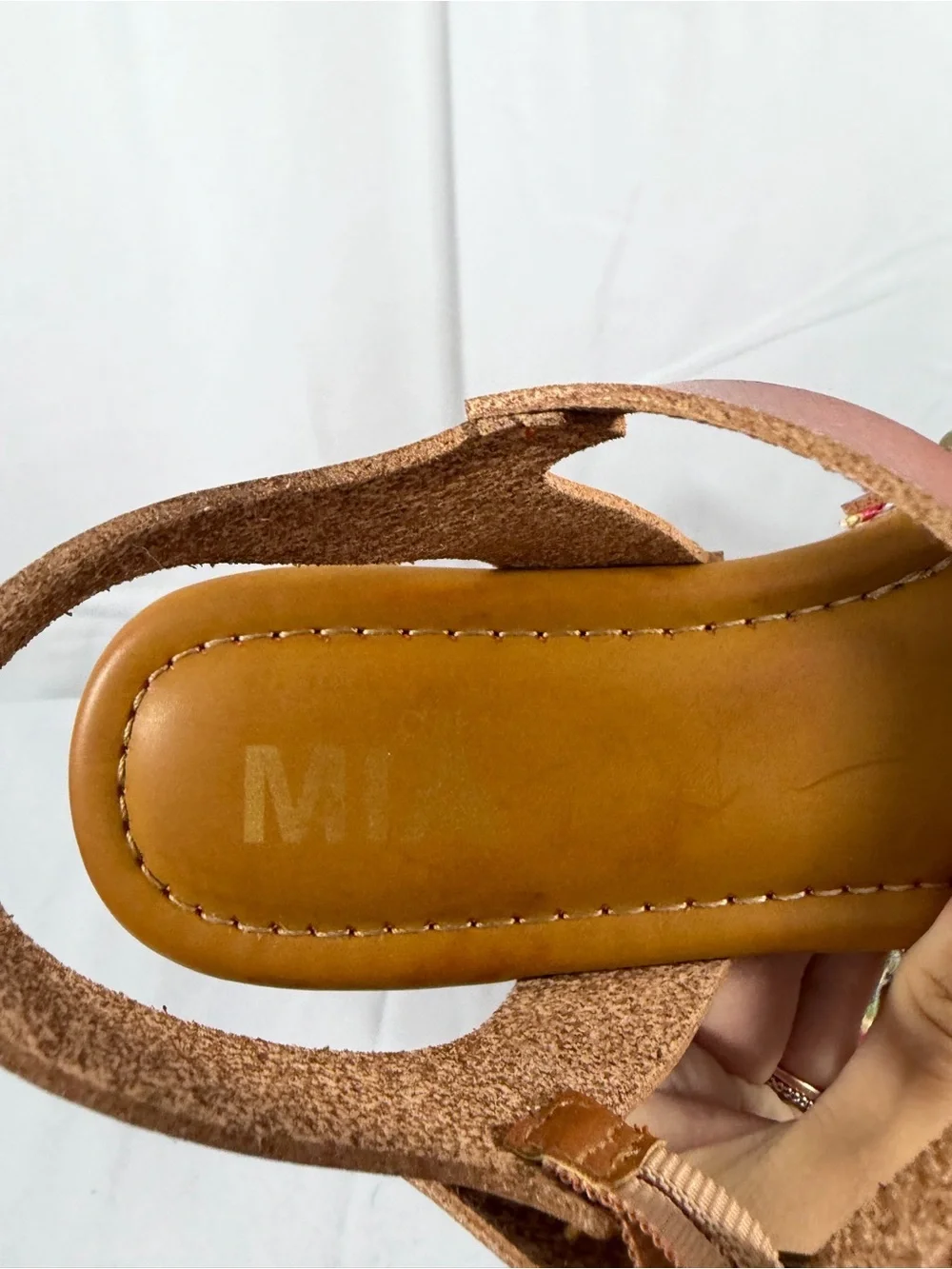 NWT MIA Women’s Size 8 Woven Multi-Color Crossband Sandal with Ankle Strap